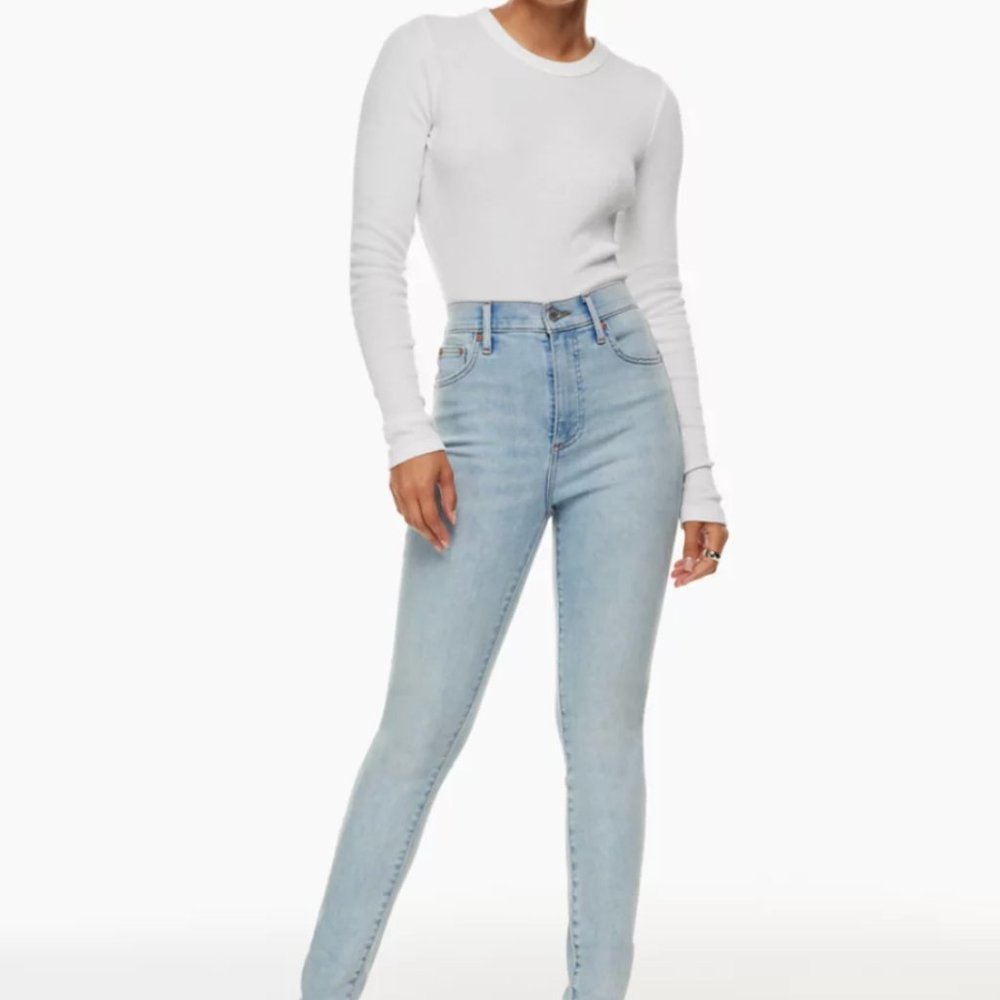 HIGH-WAISTED SKINNY JEANS